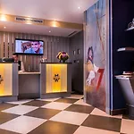 モンソー ワグラム 4*