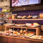 モンソー ワグラム ホテル 4*
