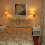 モンソー ワグラム 4* パリ