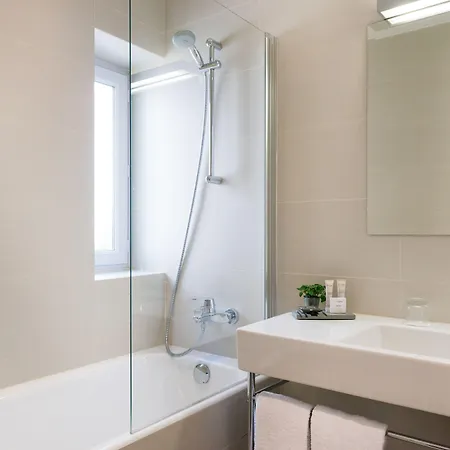 Monceau Wagram 4* Parigi