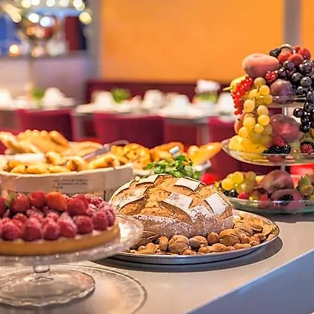 مونسو فغرام 4*