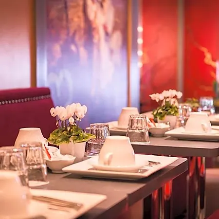 مونسو فغرام 4* باريس