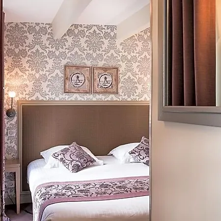Hotel Monceau Wagram 4*