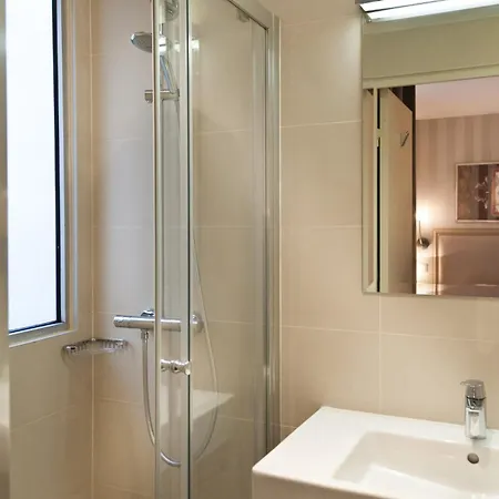 Hotel Monceau Wagram Parigi