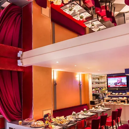 Hotel Monceau Wagram 4*