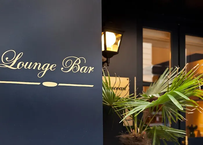 蒙斯伍瓦格兰酒店 4*