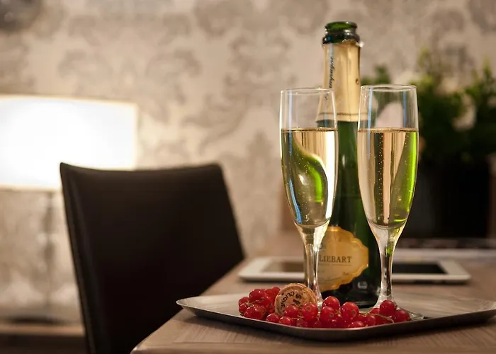 蒙斯伍瓦格兰酒店 4*