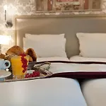 Hotel Monceau Wagram Paříž