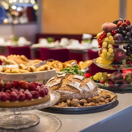 Hotel Monceau Wagram Paris