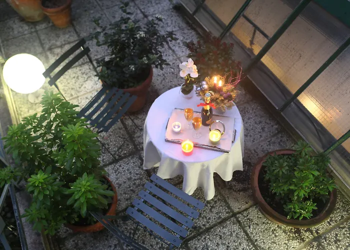 モンソー ワグラム ホテル